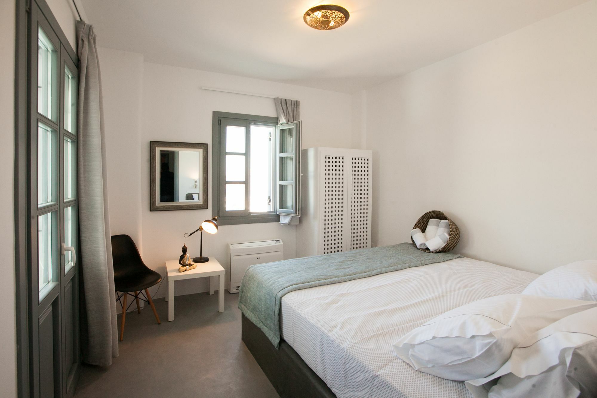 Adelante 88 Villas Akrotírion Exteriör bild