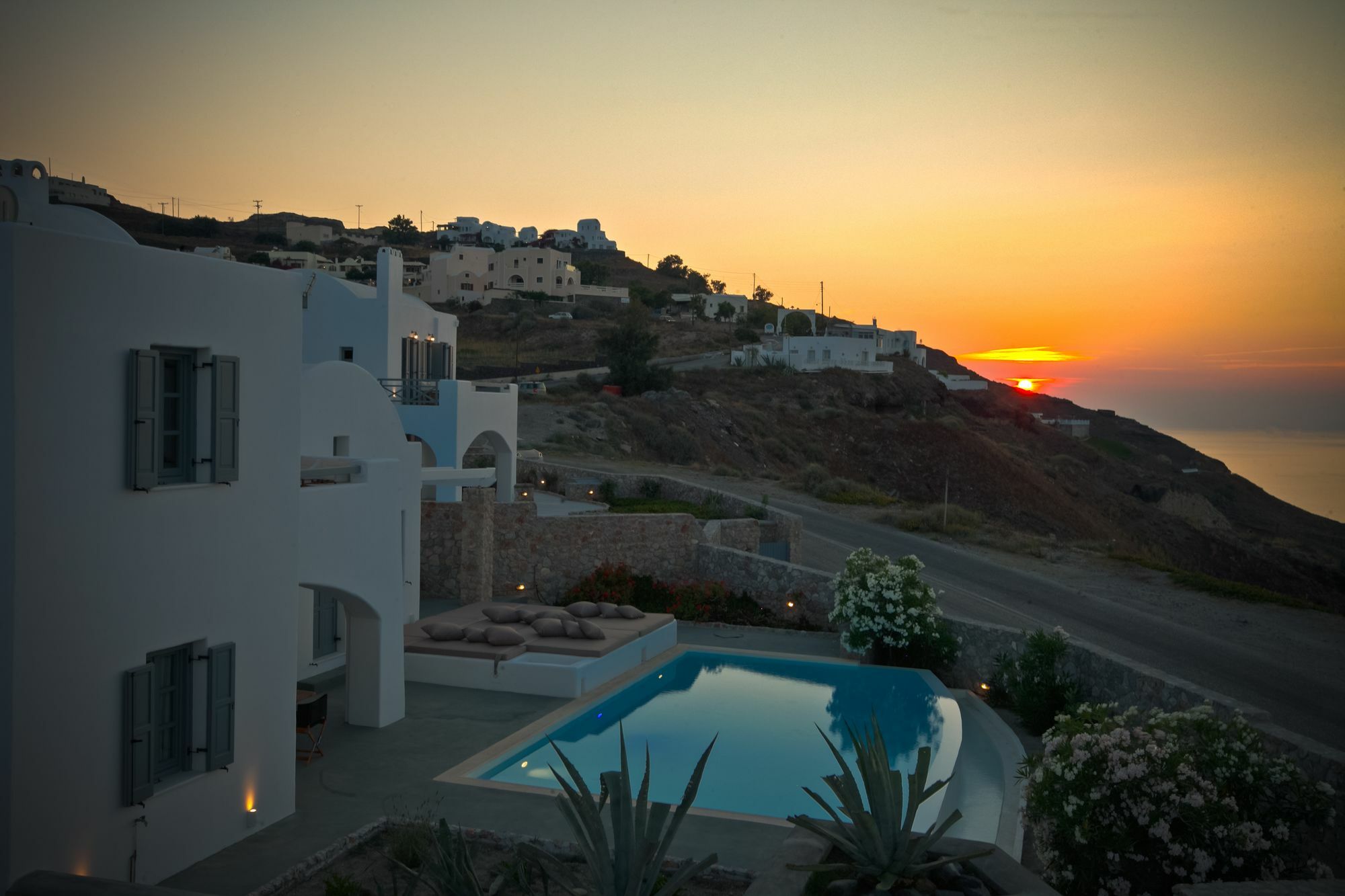Adelante 88 Villas Akrotírion Exteriör bild
